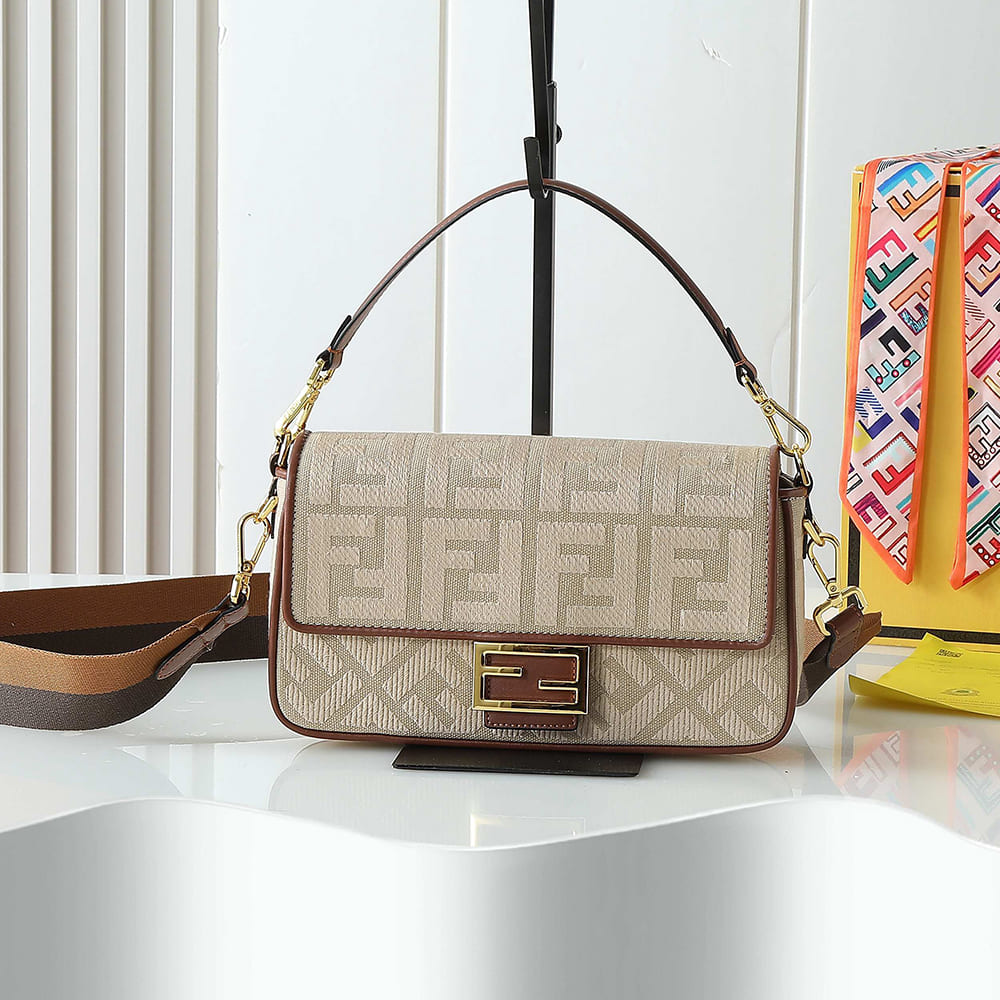 Fendi Baguette