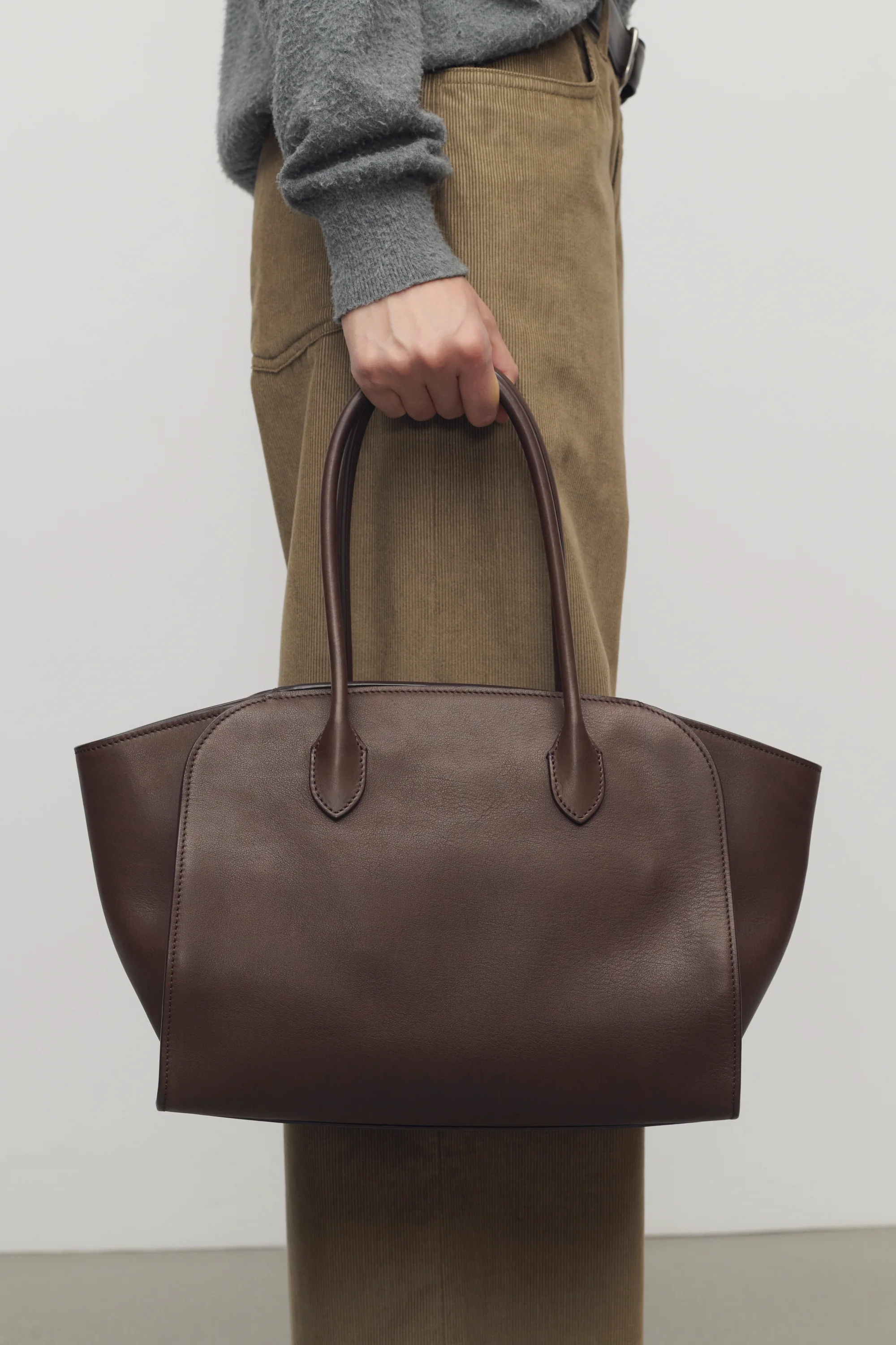 Marlo 12 Bag in Leather