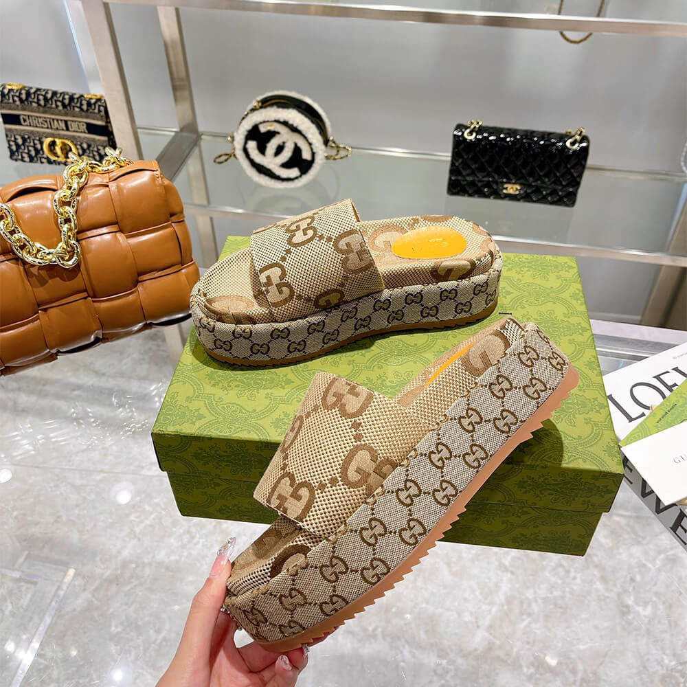 GUCCI Women s platform slide sandal