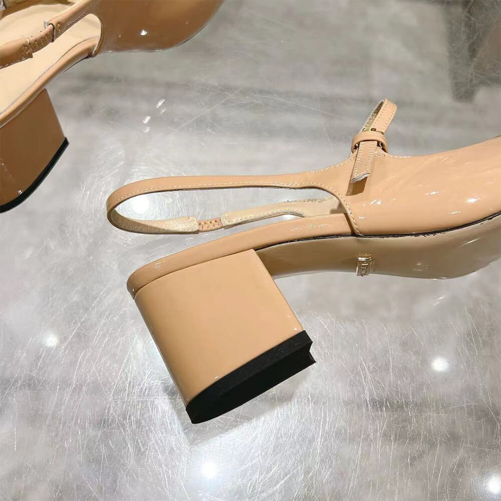 Gucci Women s Horsebit pump