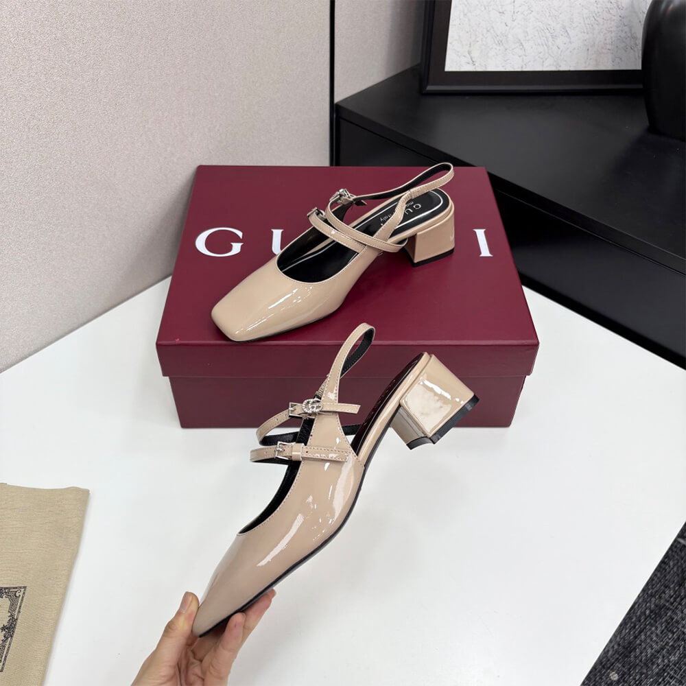 Gucci Women s pump with Double G