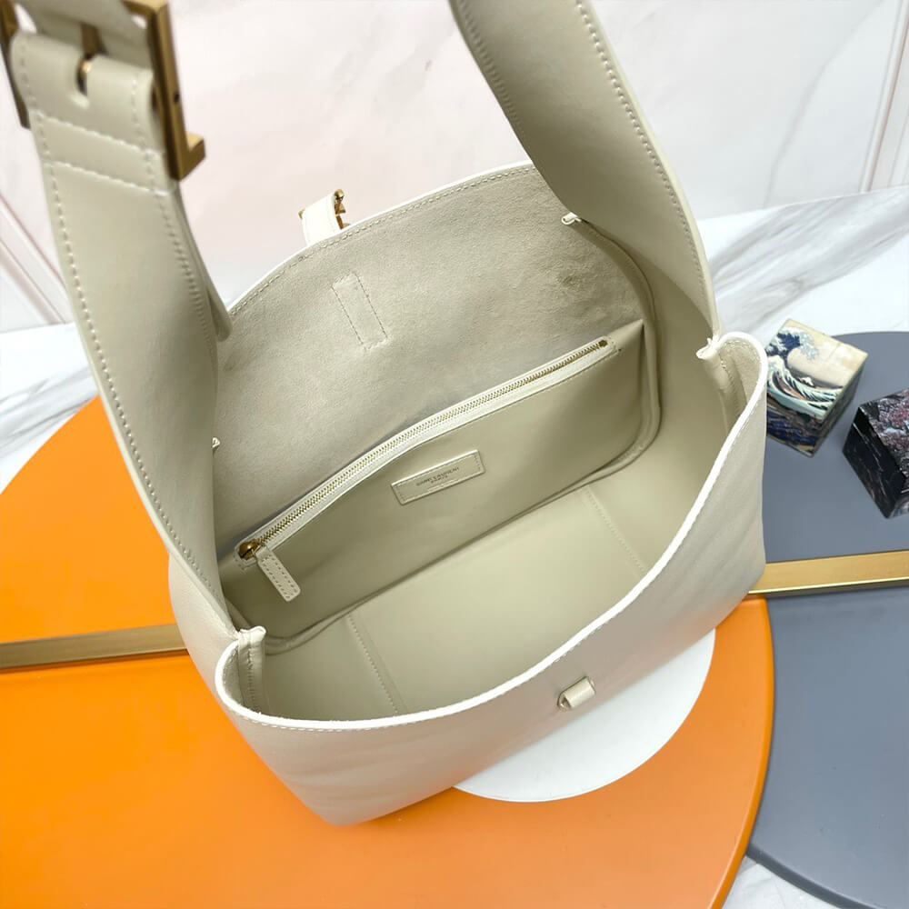 YSL LE 5 �� 7 supple LARGE