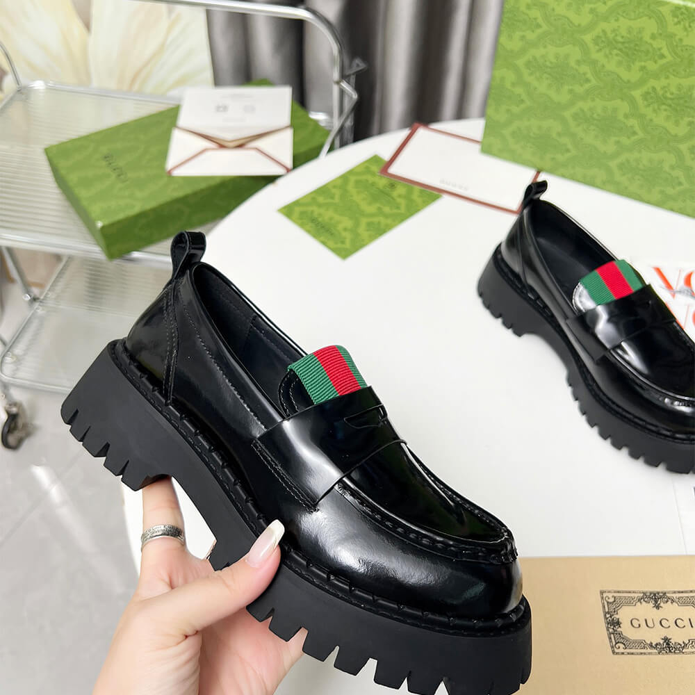Gucci Women s loafer with Web