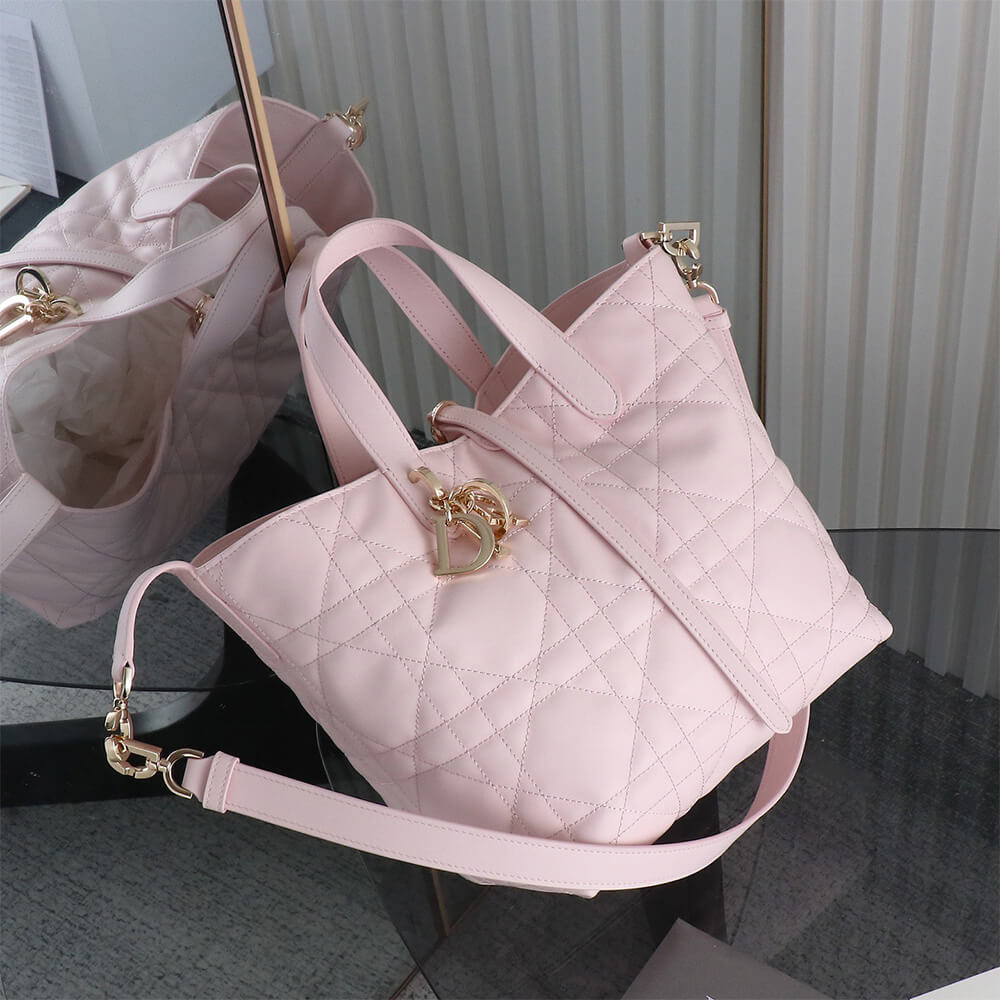 Medium Dior Toujours Vertical Tote Bag(high-end grade)