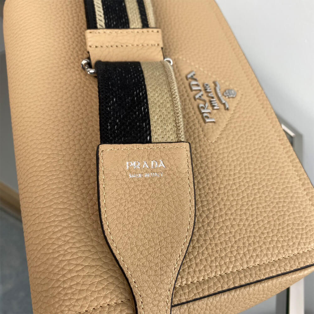 Prada Leather shoulder bag(high-end grade)