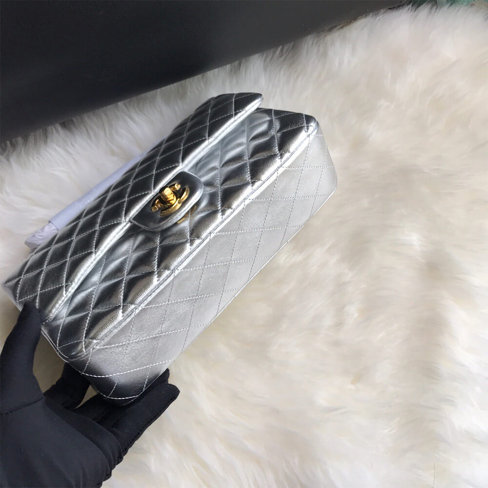 CHANEL Classic Flap Medium(High-end Grade)