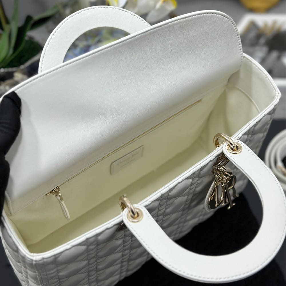 Dior Large Lady Dior Bag(HIGH-END GRADE)