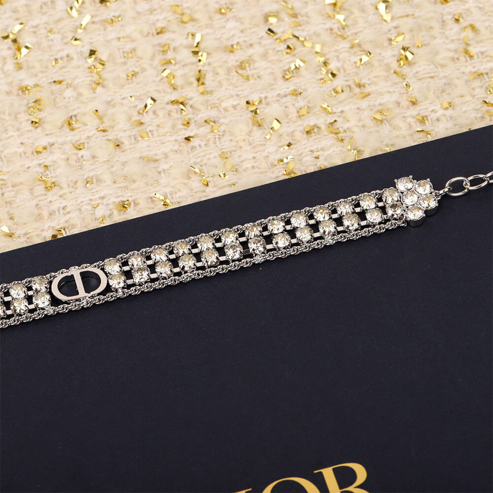 DIOR NECKLACE