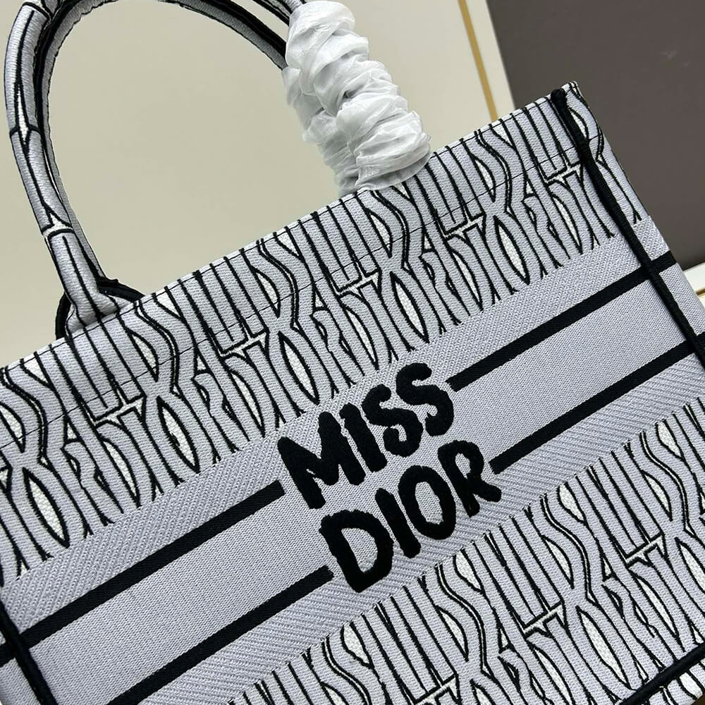 Medium Dior Book Tote