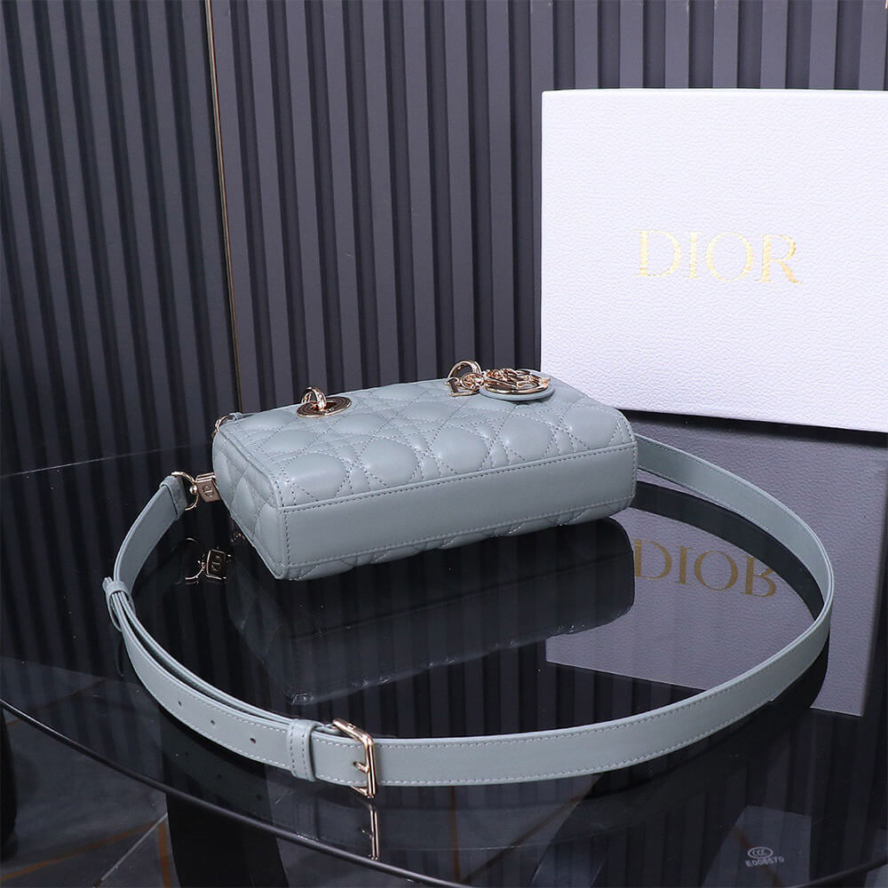 Dior Small Lady D-Joy Bag(HIGH-END GRADE)